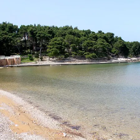 Appartement Jelsa 12247b *